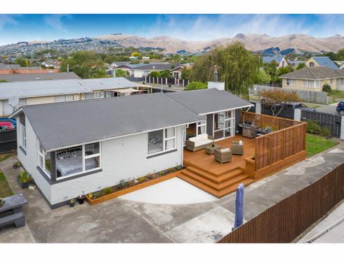 5 Bayswater Crescent, Bromley