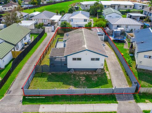 24 Riverton Drive, Randwick Park