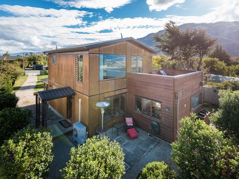 136 Capell Avenue, Lake Hawea