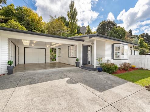 2 Wyndham Road, Pinehaven