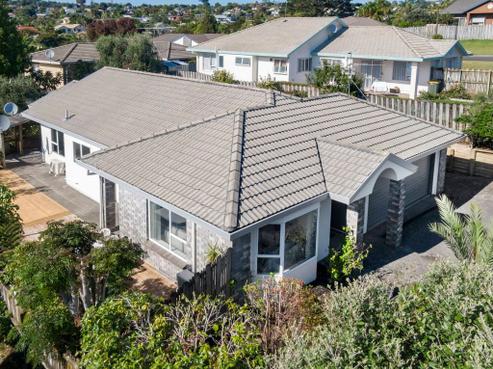 8 Bluebird Crescent, Unsworth Heights