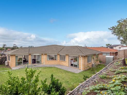46 Robert Ross Place, Clendon Park
