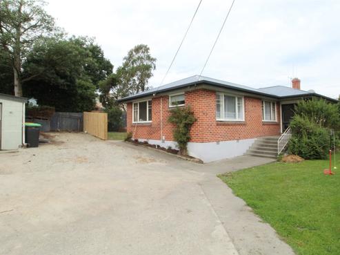 8 Hanan Place, Parkside