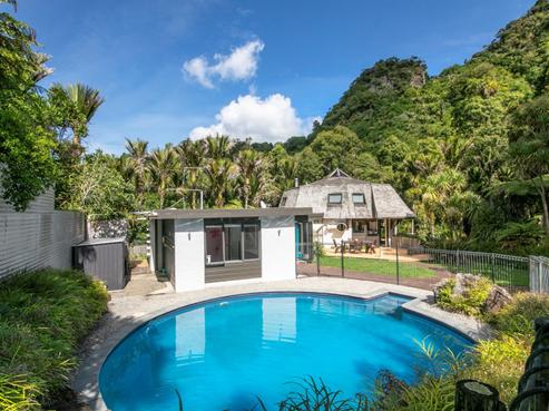 43 Bush Road, Waiatarua