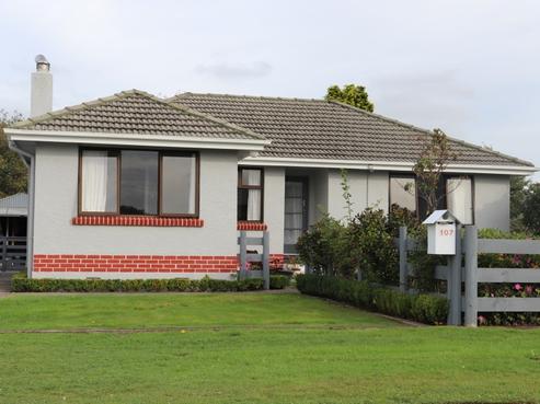 107 West Street, Hawthorndale