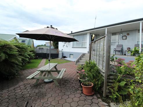 15 Killick Place, Marchwiel