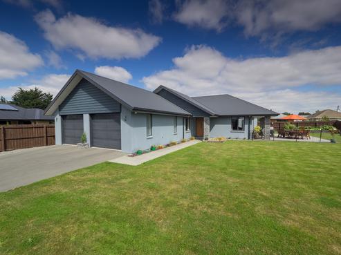 21 Geoff Geering Drive, Elgin