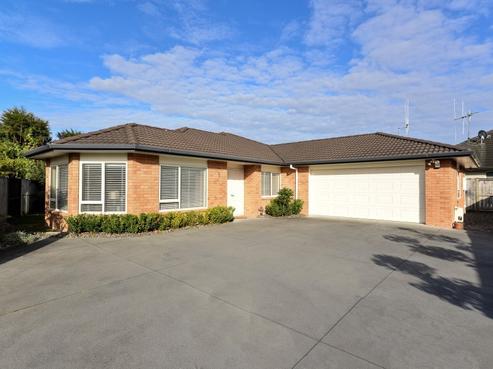 30 Rhys Avenue, Huntington