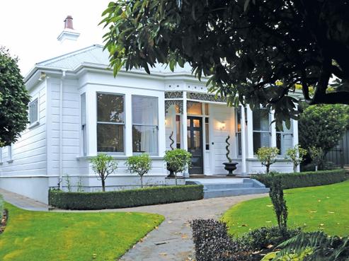 83 Hawthorn Avenue, Mornington
