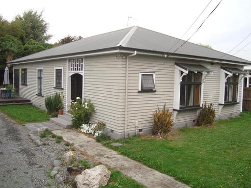10 Cleveland Street, Edgeware