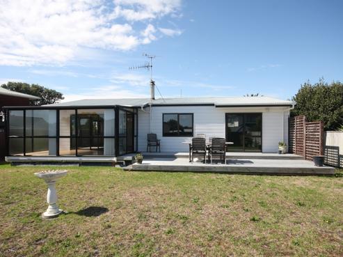 48 Olive Terrace, Paraparaumu Beach