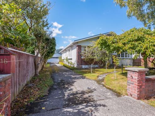 16 Matai Street, Woburn