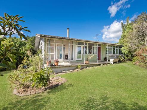 1 Archlynn Road, Kelston