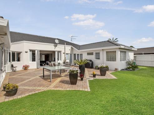 8 Glenross Drive, Wattle Downs