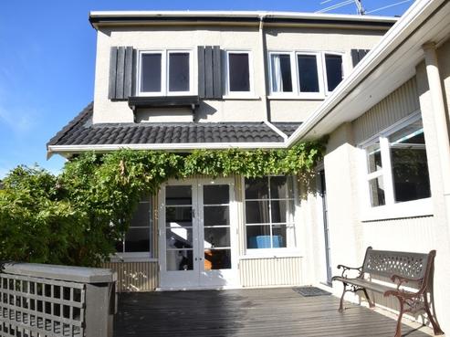 104 Herbert Street, Gladstone