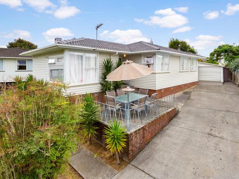 19 Barnfield Place, Glendene