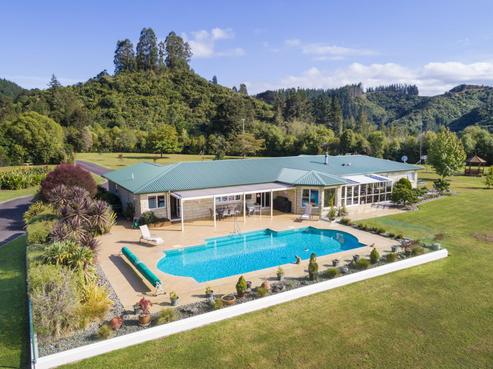946C Finnis Road, Pohangina
