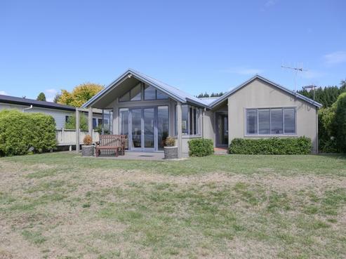 10 Waitetoko Road, Lake Taupo (East)