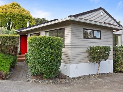 1/203 Lake Road, Belmont