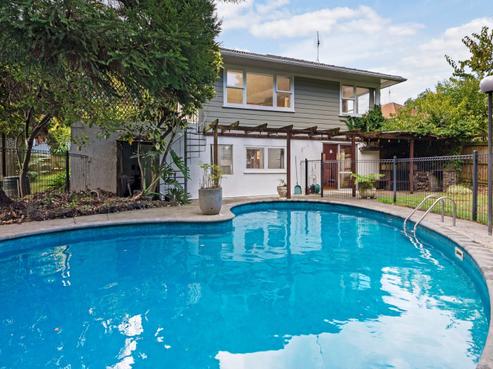 18 Dennis Avenue, Hillpark