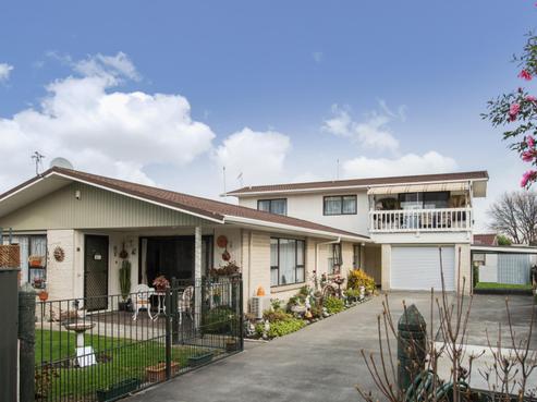 605A Queen Street East, Parkvale
