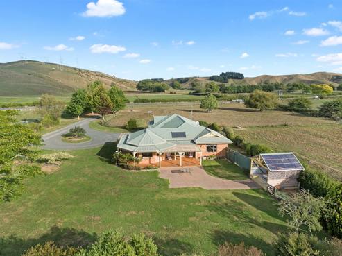 372 Roto O Rangi Road, Rotoorangi