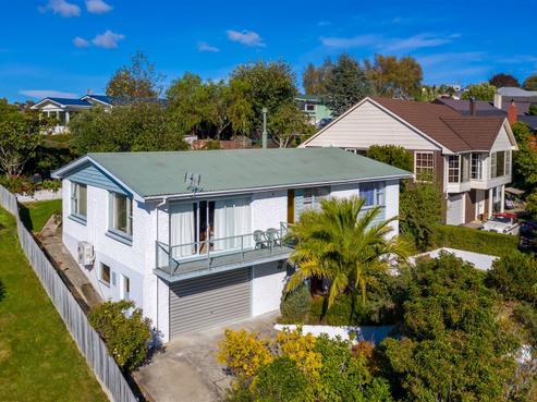 39 Pioneer Crescent, Helensburgh