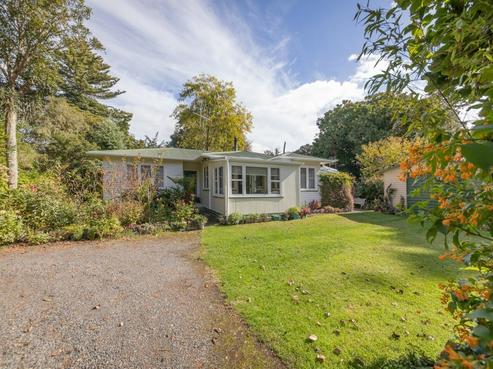 29 Riverbank Road, Okoia