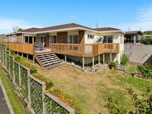 24 Carter Drive, Westbrook