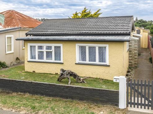 6 Seafront Road, Castlecliff