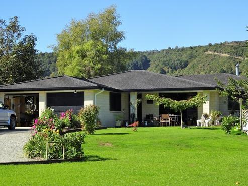 65 Crampton Road, Reefton