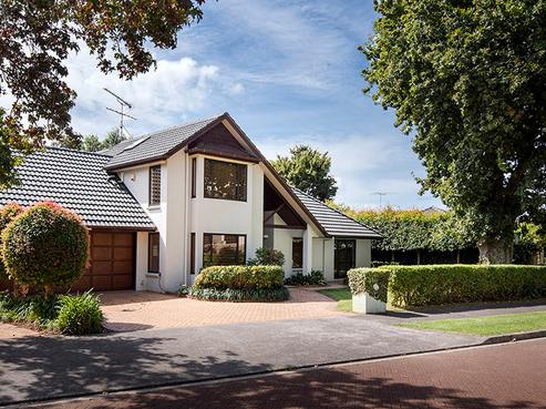 23 Oakwood Grove, Eastern Beach