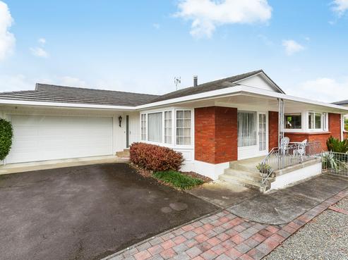 7 Magnolia Avenue, Rosehill