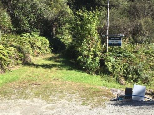 22 Harper Place, Moana / Lake Brunner
