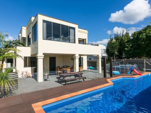 15 Charles Street, Westshore