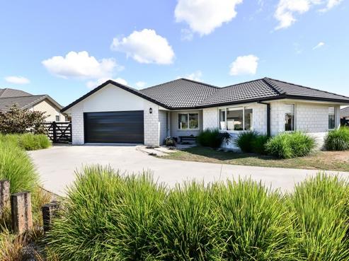 23 Plescher Crescent, Leamington