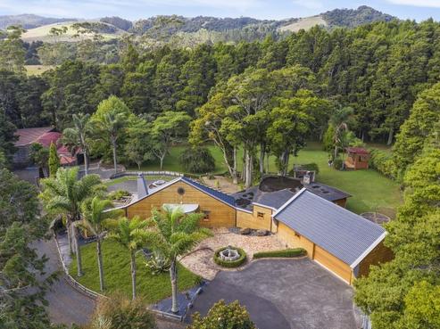 1184 Kahikatea Flat Road, Waitoki