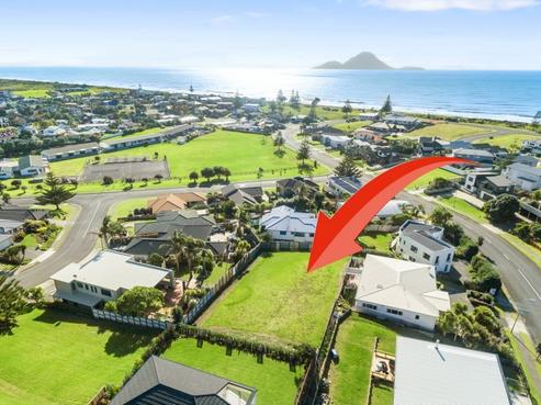 17 Ocean View Road, Coastlands