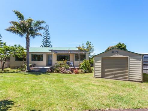 4 Cathedral Court, Hahei