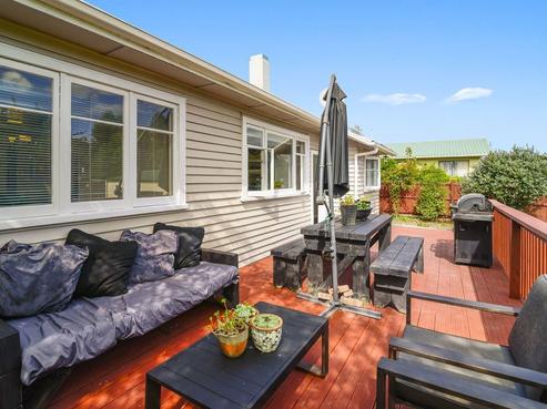 8 Neil Road, Fairy Springs