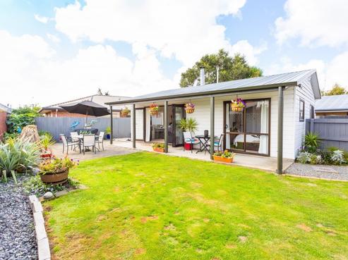 2/32 Torrens Road, Middleton