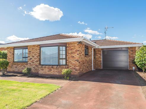 16 Nathan Street, Springvale