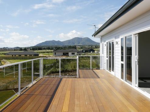 11 Maunganamu Drive, Wharewaka