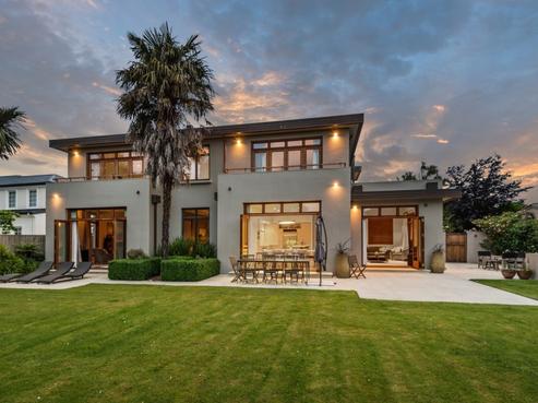 118 Straven Road, Fendalton