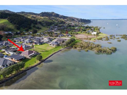 13 Tropicana Drive, Tamaterau