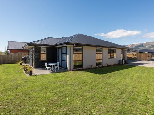 73 Malone Crescent, Richmond