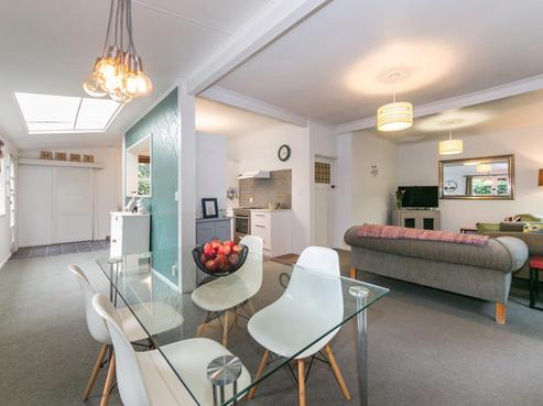 24 Cobden Road, Napier Hill