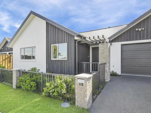 15 Farnborough Way, Rolleston