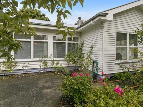 35 Ludlam Crescent, Woburn
