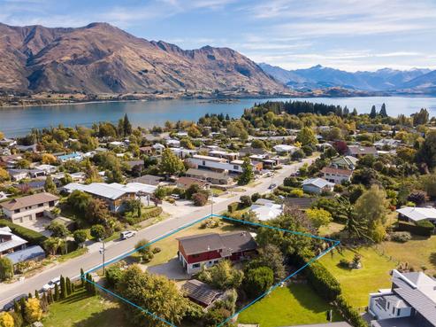11 Matai Road, Wanaka